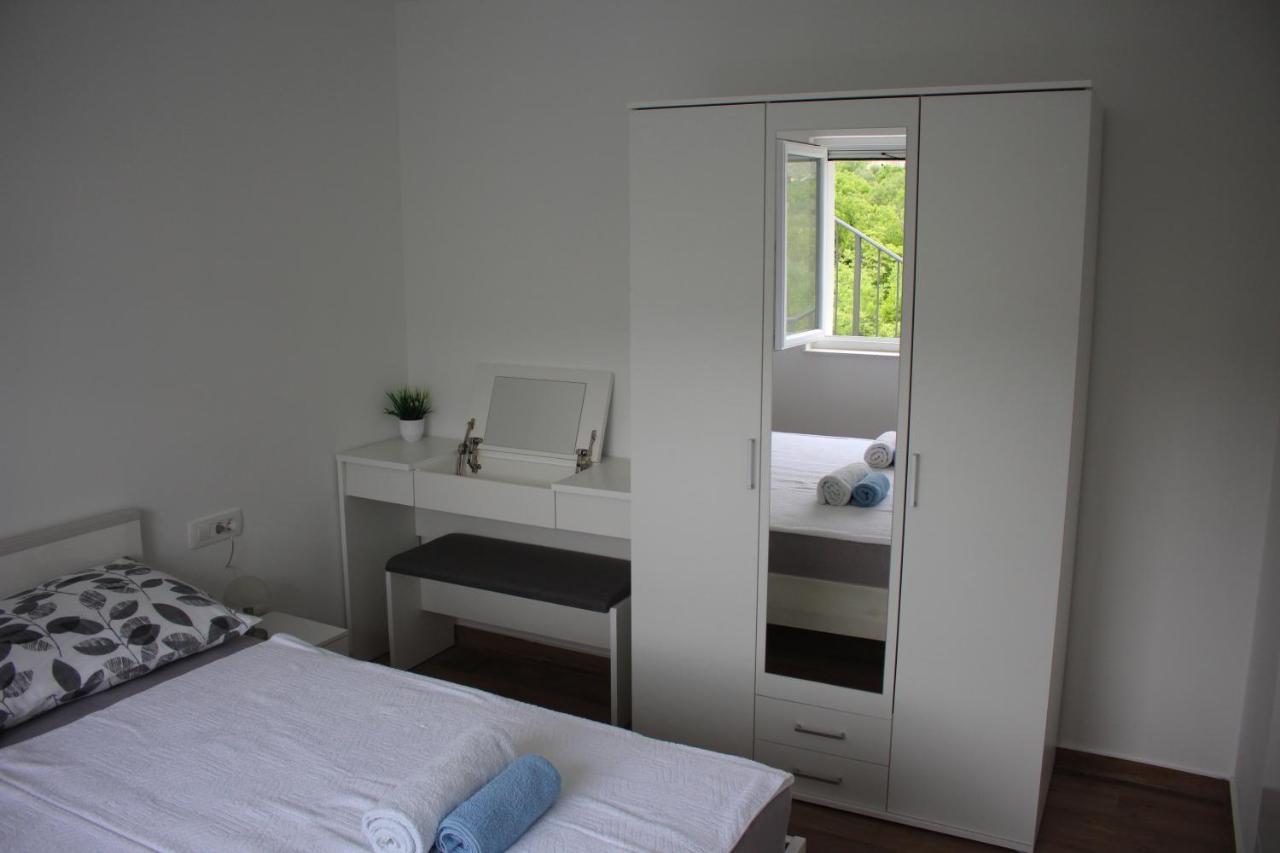 Apartments Bonaca โรวานิสกา ภายนอก รูปภาพ