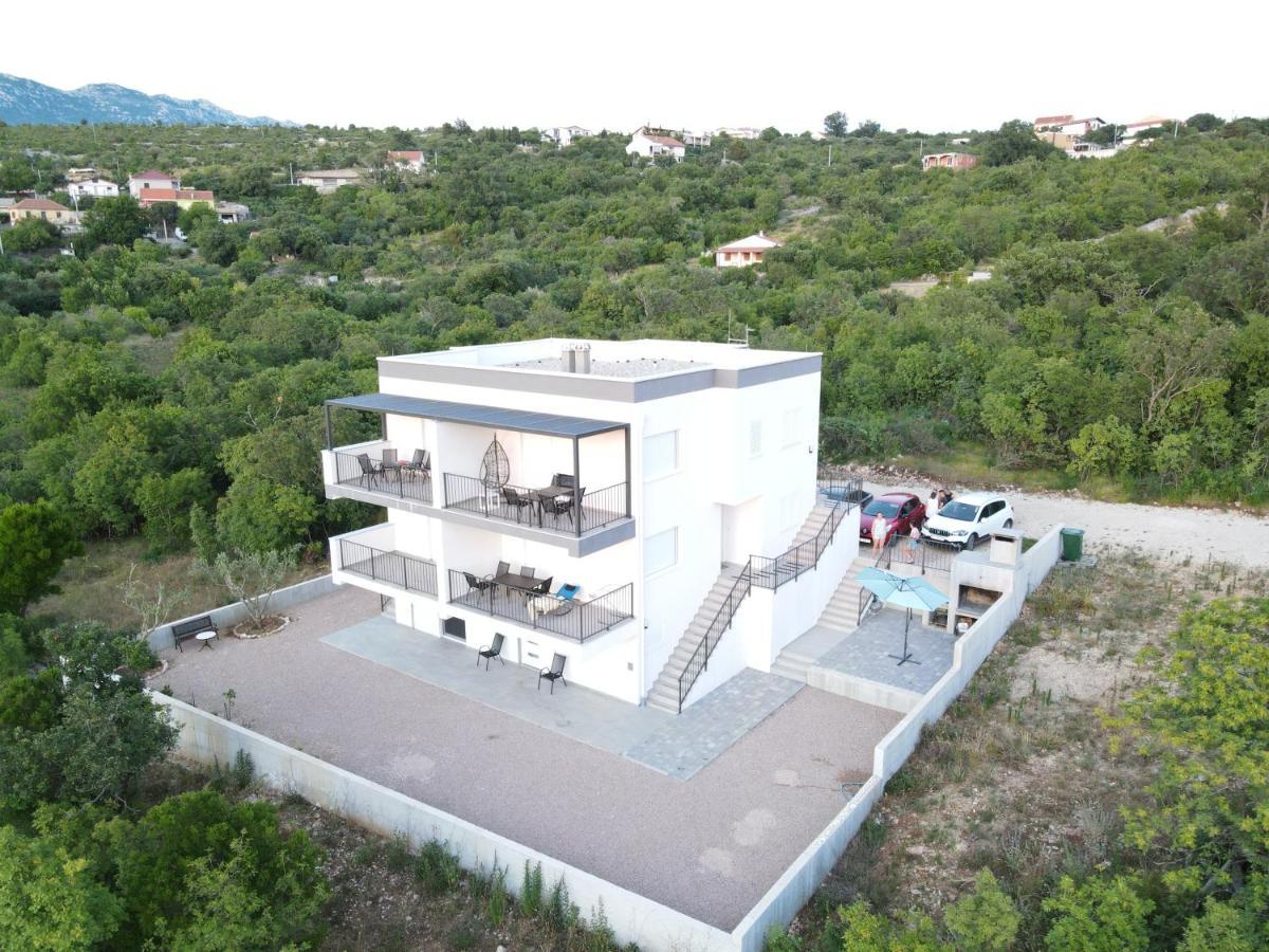 Apartments Bonaca โรวานิสกา ภายนอก รูปภาพ