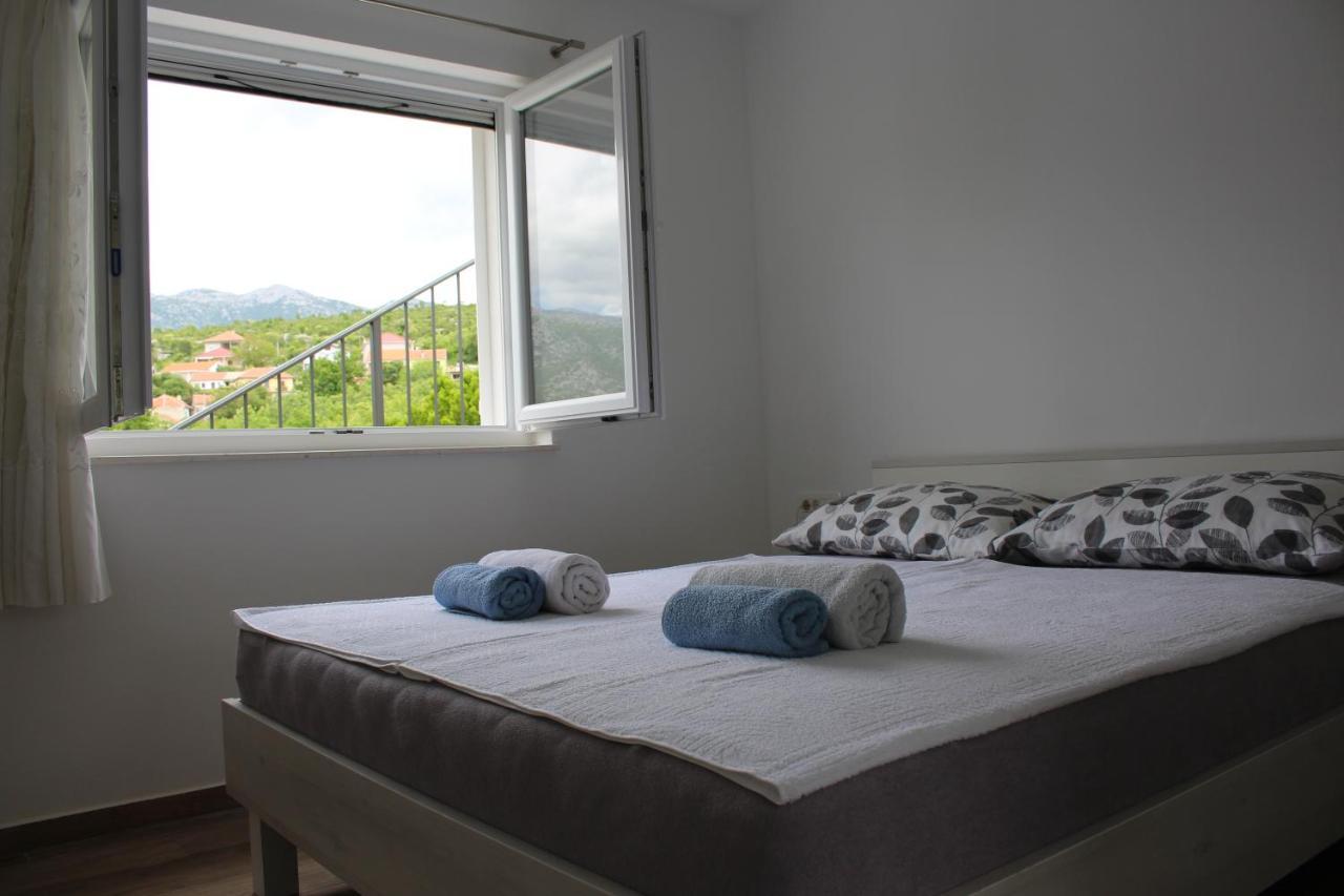 Apartments Bonaca โรวานิสกา ภายนอก รูปภาพ