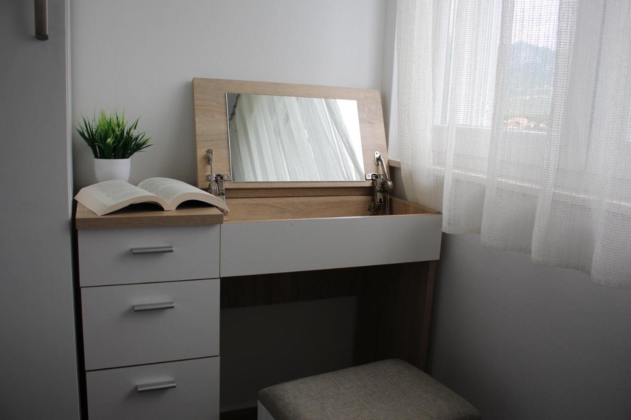 Apartments Bonaca โรวานิสกา ภายนอก รูปภาพ