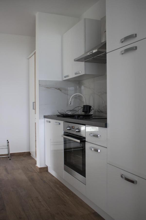 Apartments Bonaca โรวานิสกา ภายนอก รูปภาพ