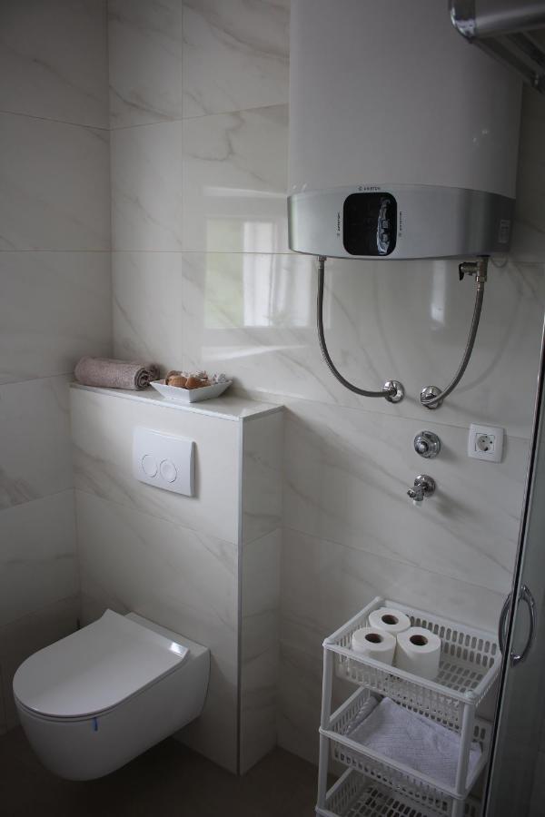 Apartments Bonaca โรวานิสกา ภายนอก รูปภาพ